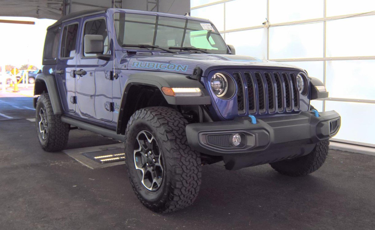 Used 2023 Jeep Wrangler Unlimited Rubicon 4xe image 2