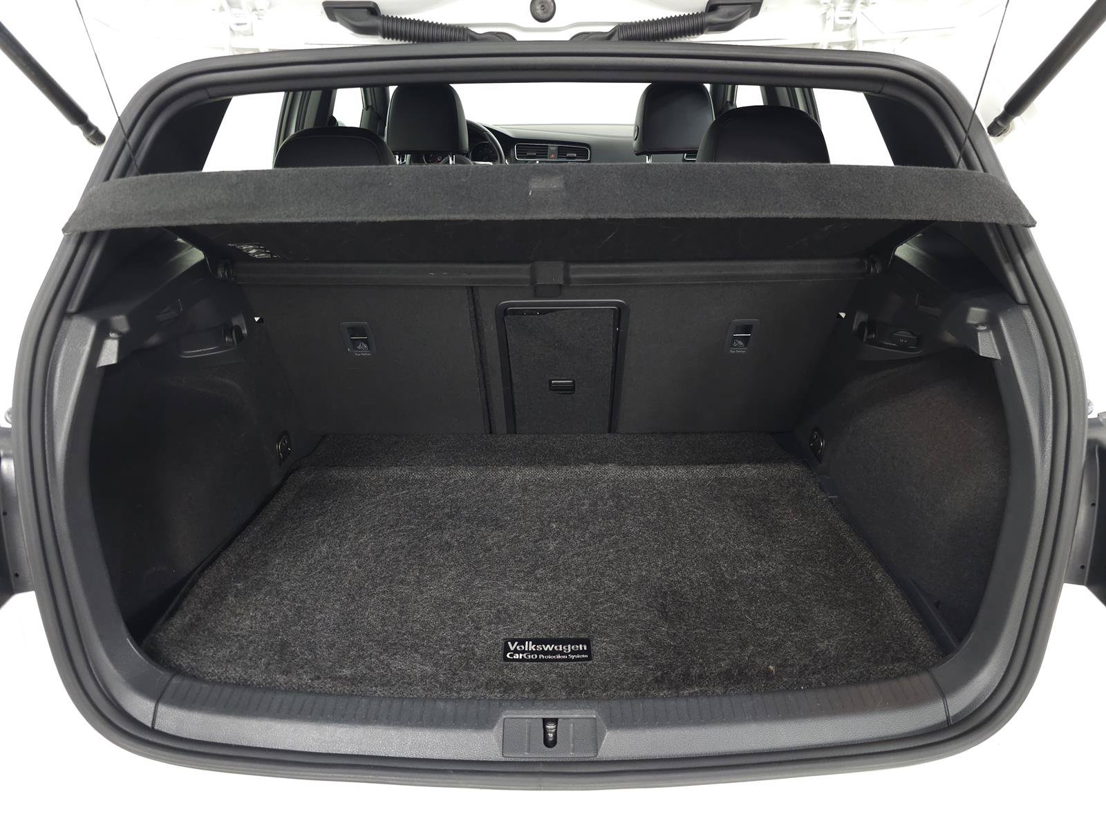 Used 2016 Volkswagen GTI SE FWD image 7