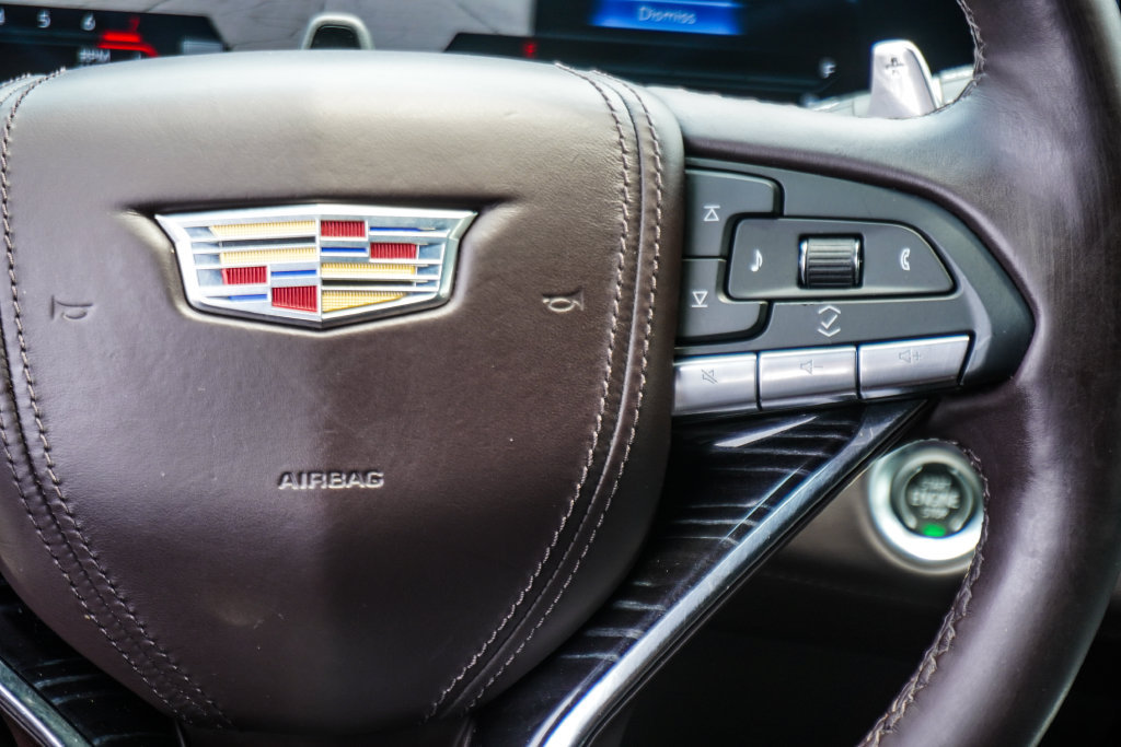 Used 2023 Cadillac Escalade V AWD/4WD image 17