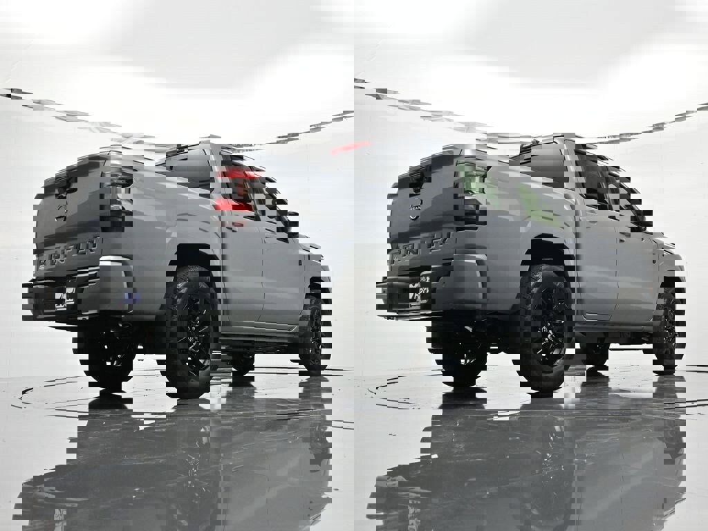 New 2026 Nissan Frontier SV image 40