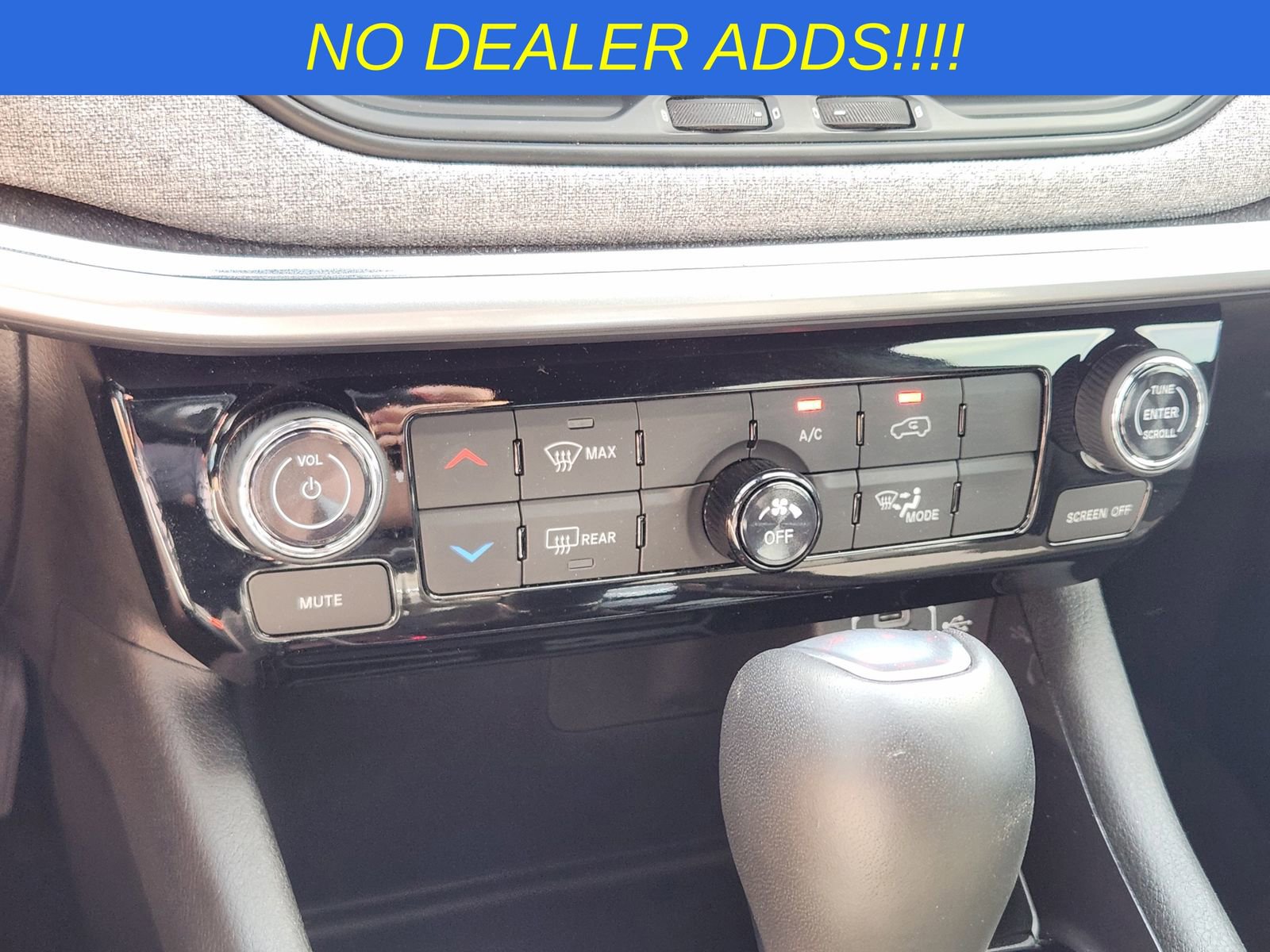 New 2026 Jeep Compass Latitude image 18