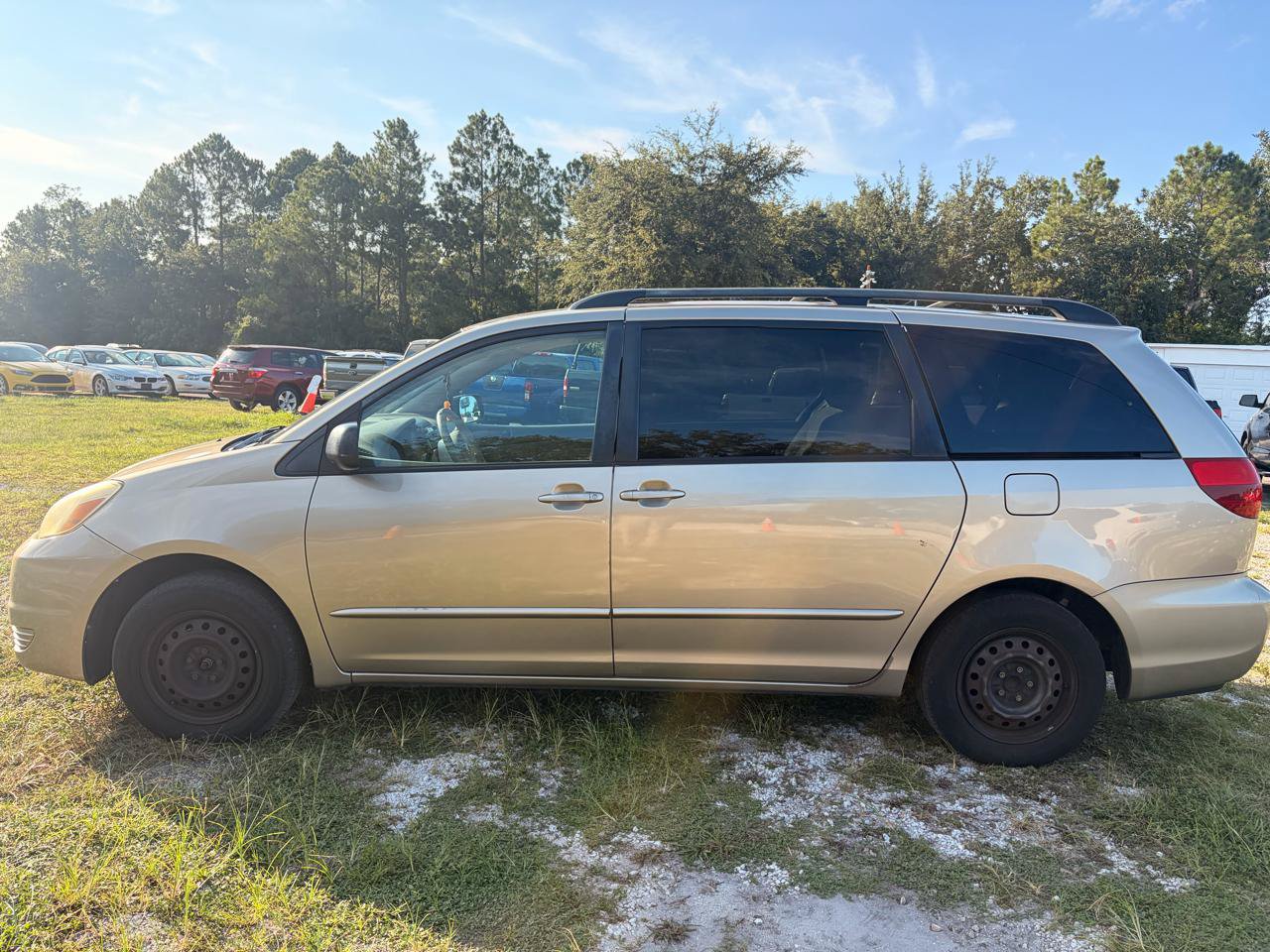 Used 2004 Toyota Sienna CE FWD image 5