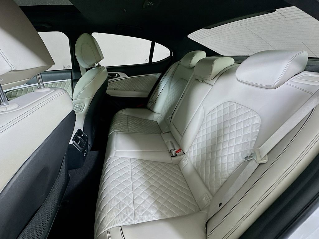 Used 2023 Genesis G70 3.3T w/ Sport Prestige Package image 14