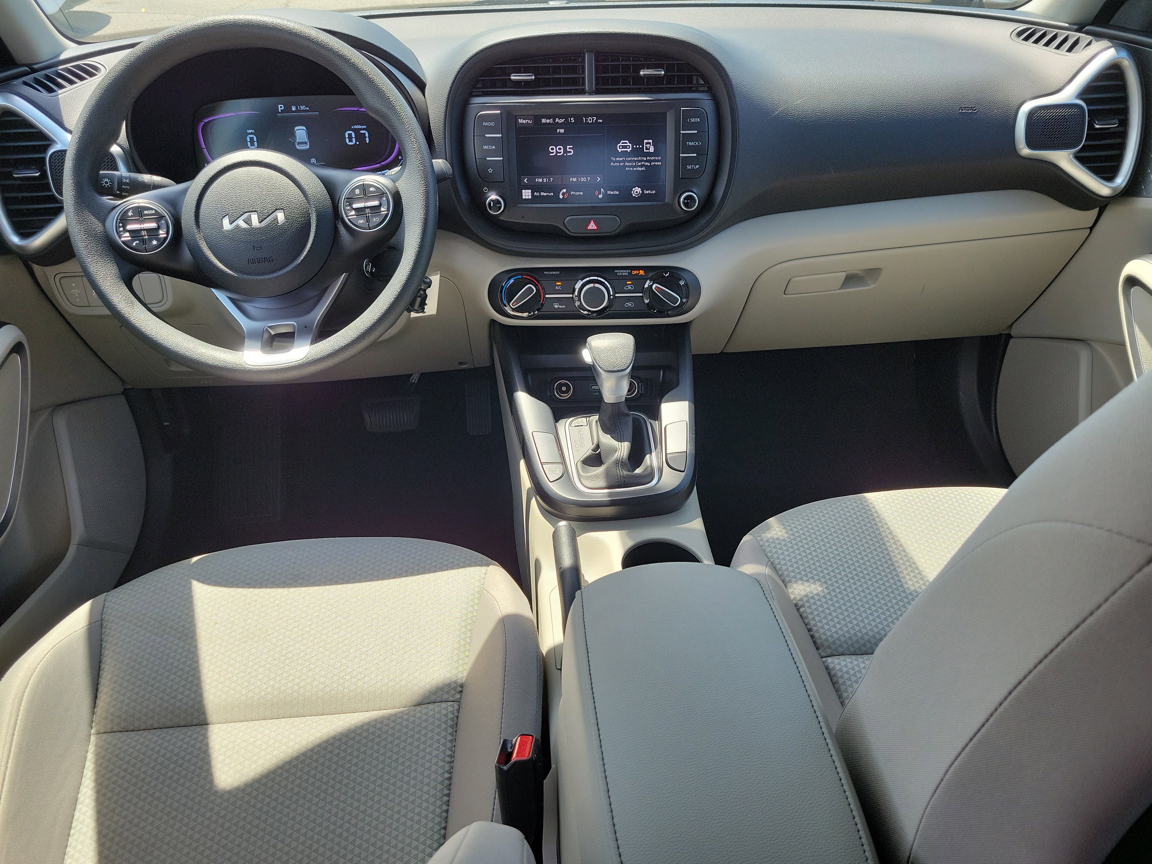 Used 2025 Kia Soul LX FWD image 15