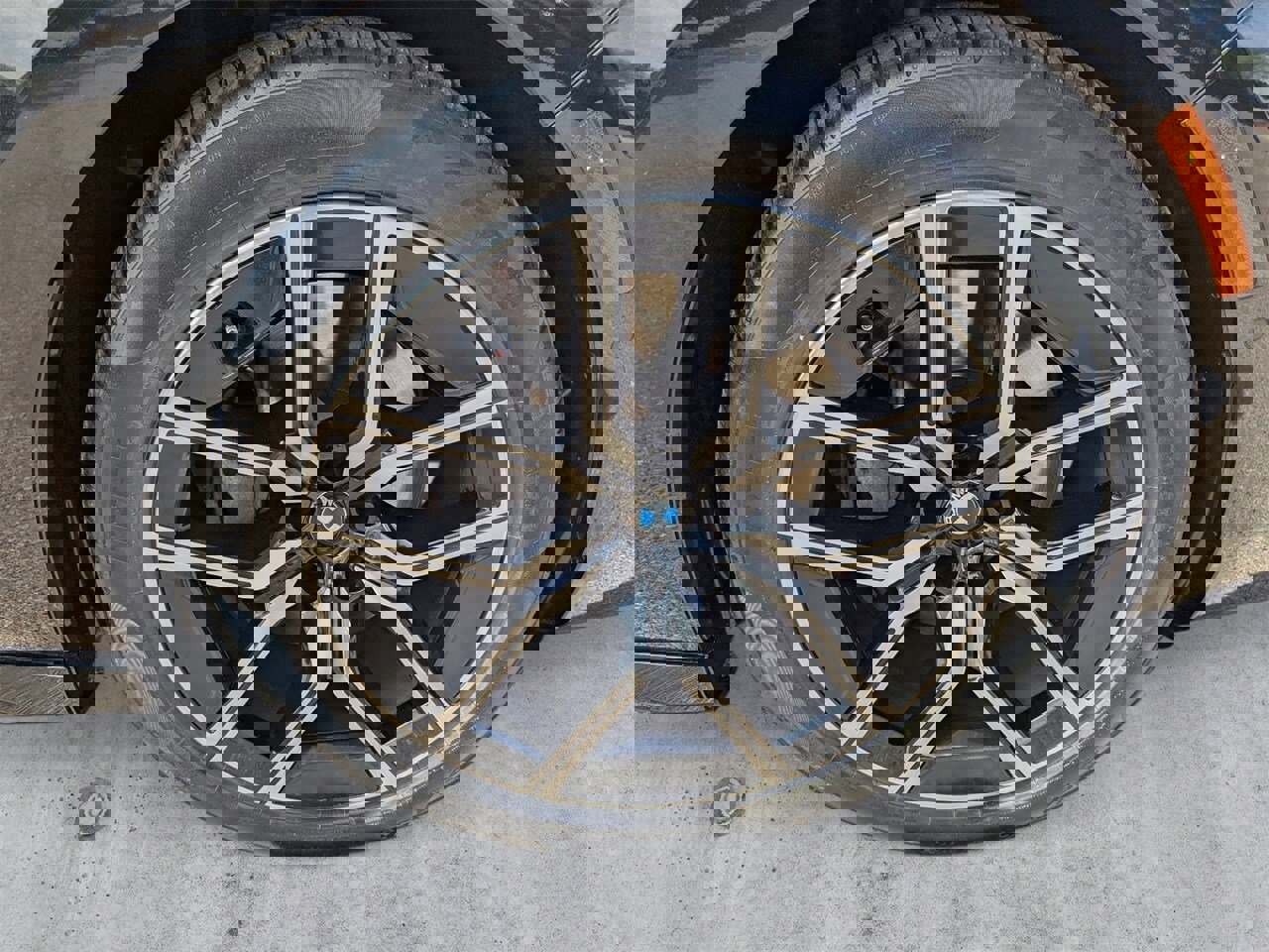 Used 2024 BMW 740i 740i image 9