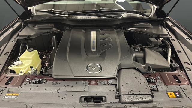 Used 2024 MAZDA CX-90 Plug-In Hybrid w/ Premium Plus image 34