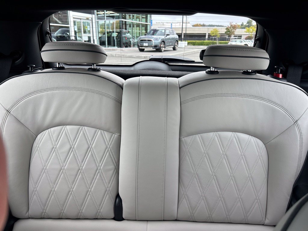 Used 2024 MINI Cooper SE FWD image 12