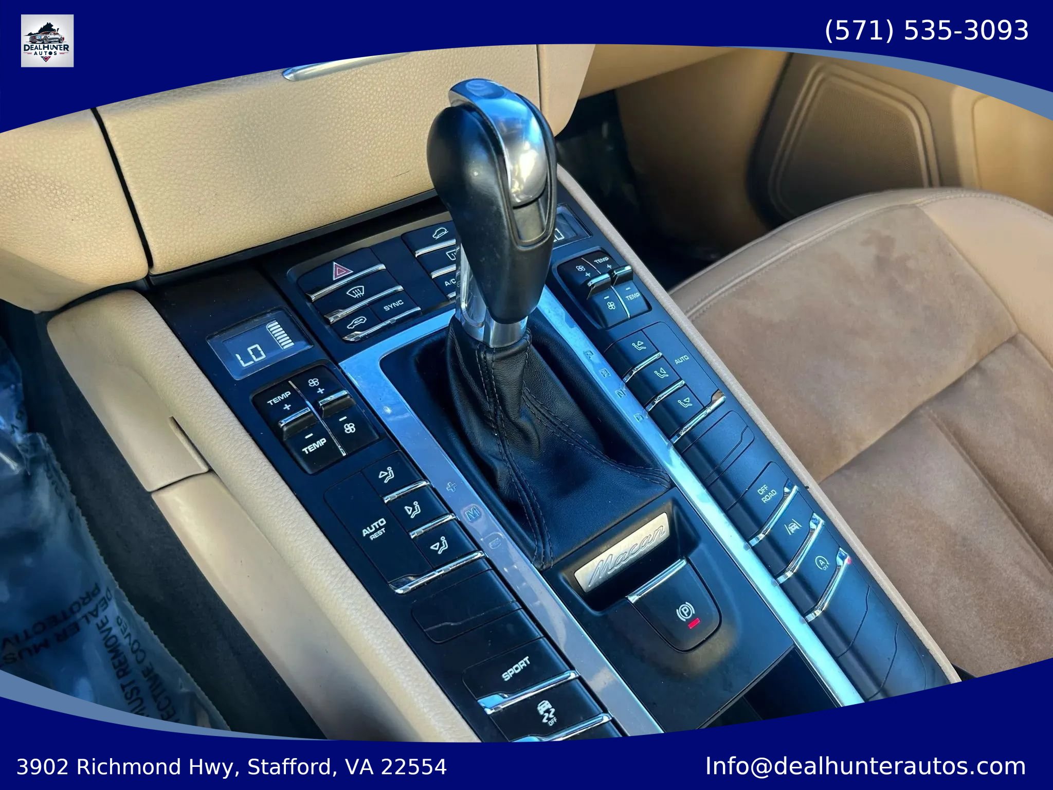 Used 2018 Porsche Macan AWD/4WD image 22