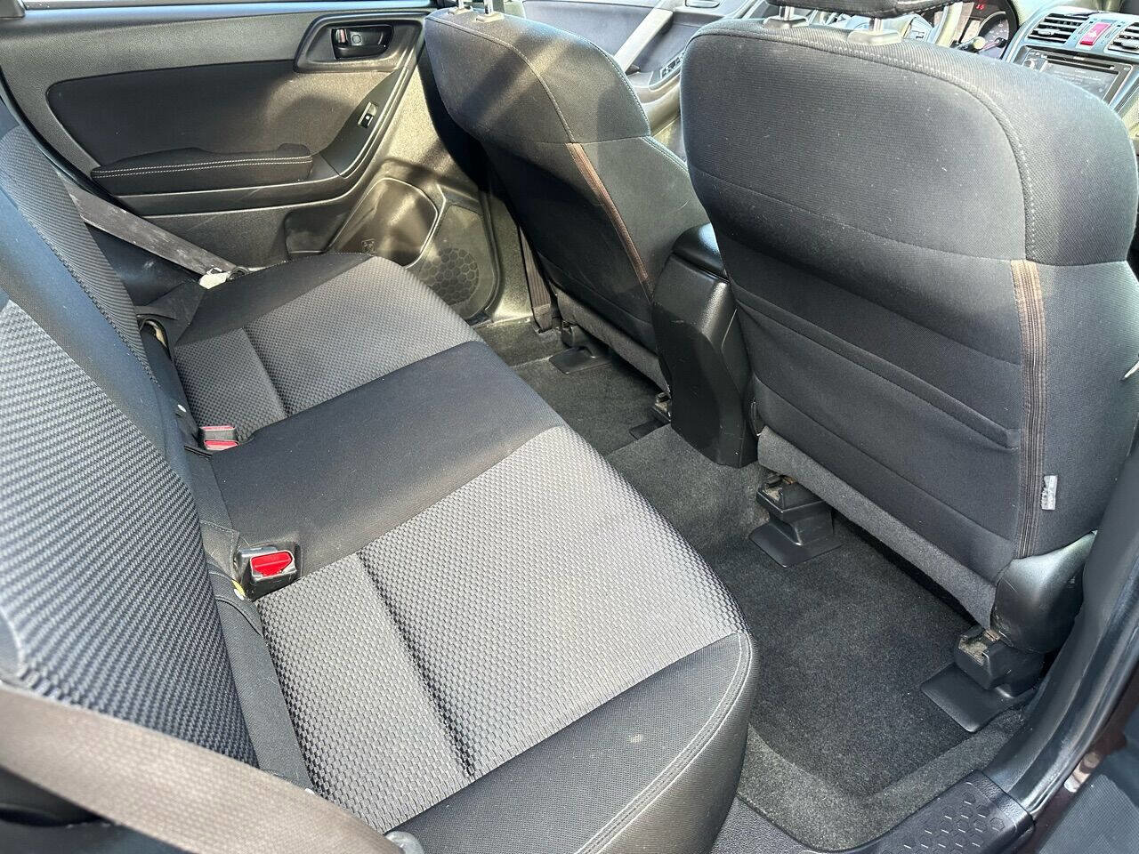 Used 2014 Subaru Forester 2.5i Premium image 11