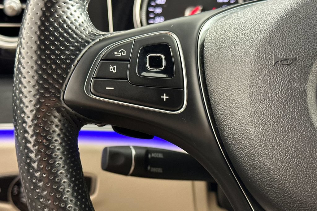 Used 2017 Mercedes-Benz E 300 image 30