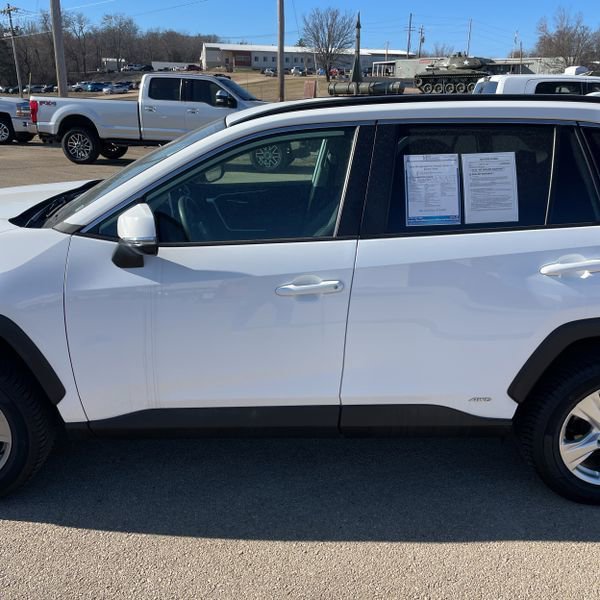 Used 2023 Toyota RAV4 XLE image 3