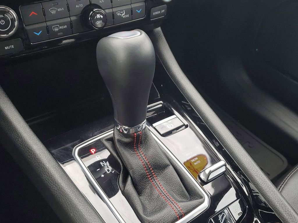 Used 2024 Jeep Compass Trailhawk image 33