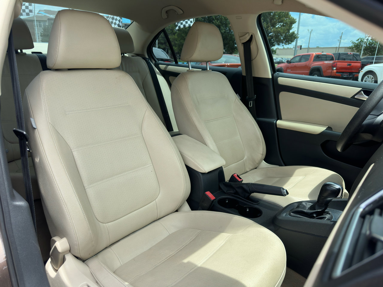 Used 2012 Volkswagen Jetta SE image 9