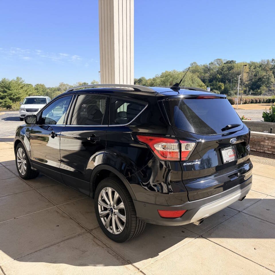 Used 2018 Ford Escape Titanium AWD/4WD image 4