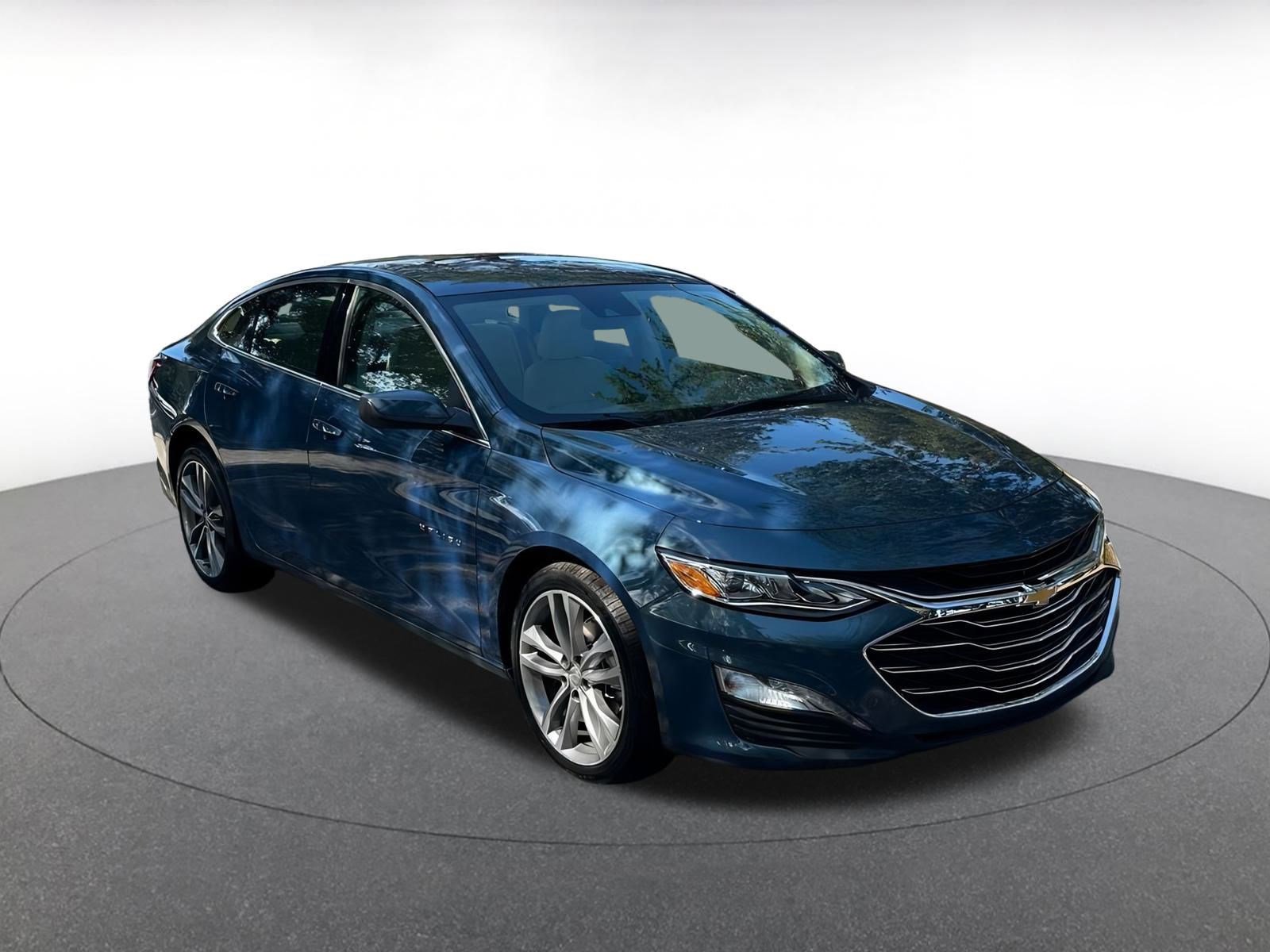 Used 2024 Chevrolet Malibu LT