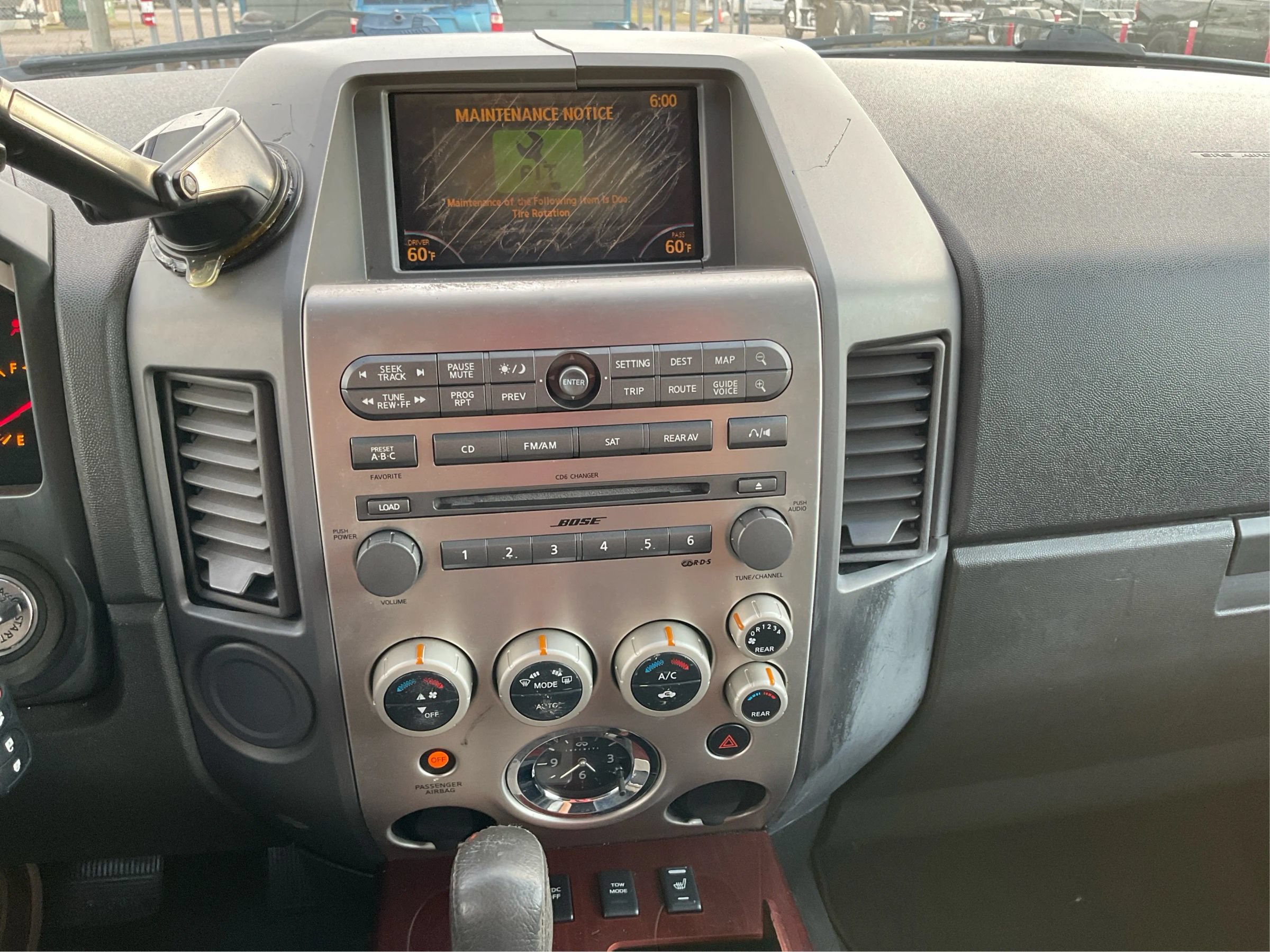 Used 2004 INFINITI QX56 2WD w/ Smart Vision Pkg image 13