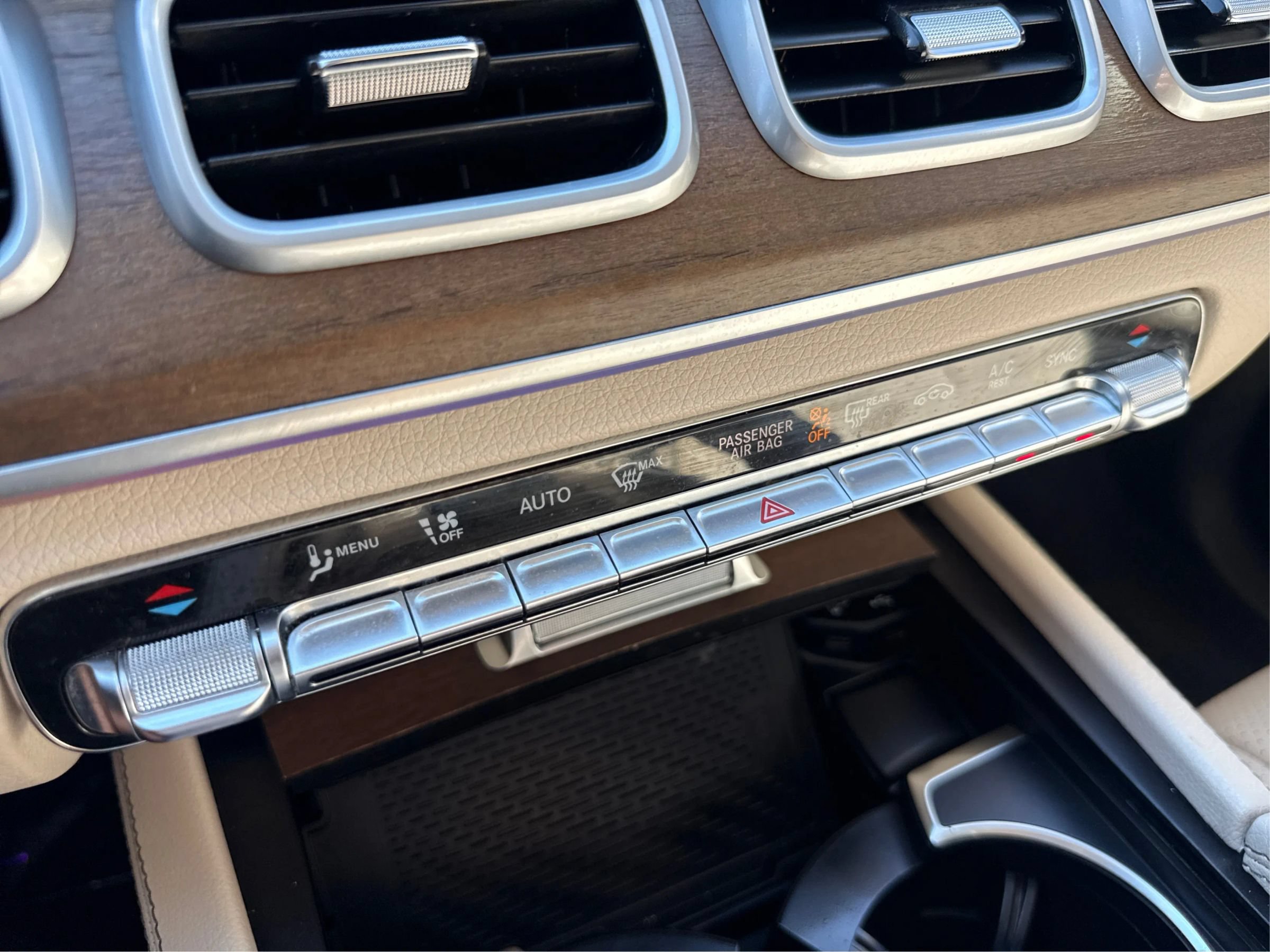 Used 2020 Mercedes-Benz GLS 450 4MATIC image 34