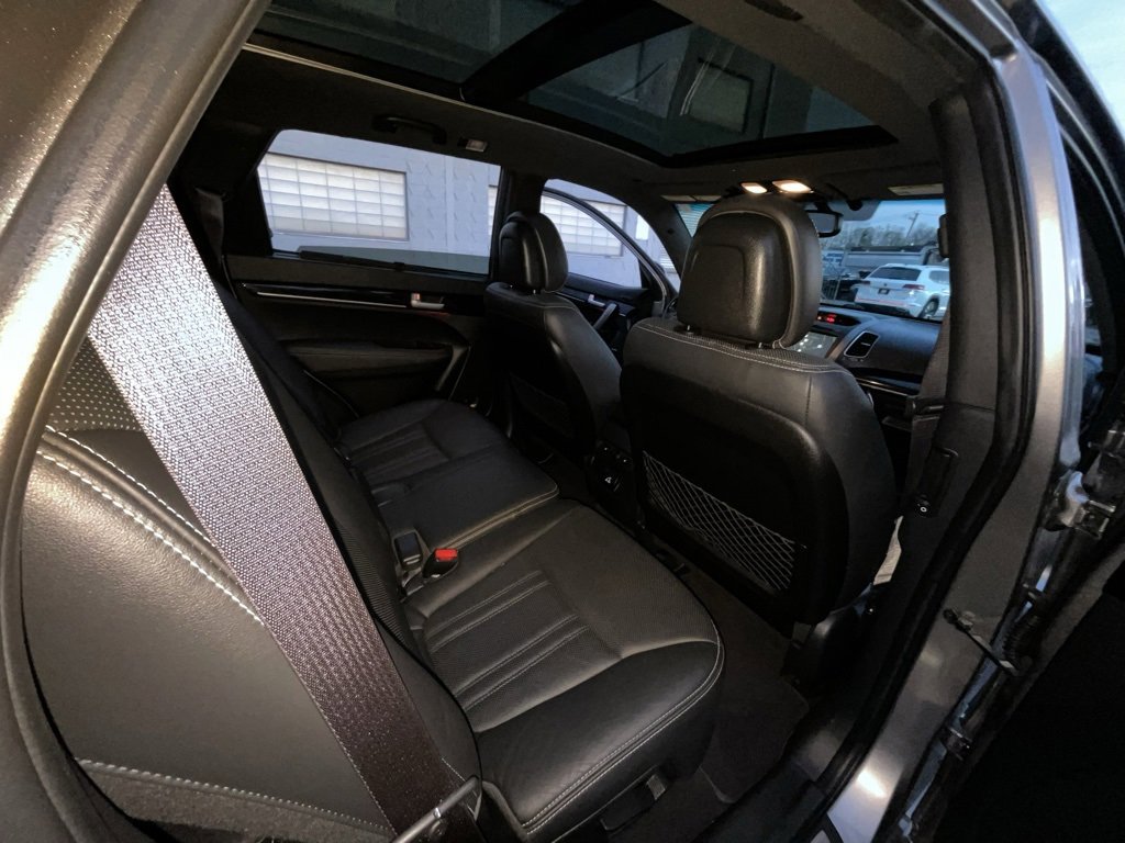 Used 2015 Kia Sorento SX image 30