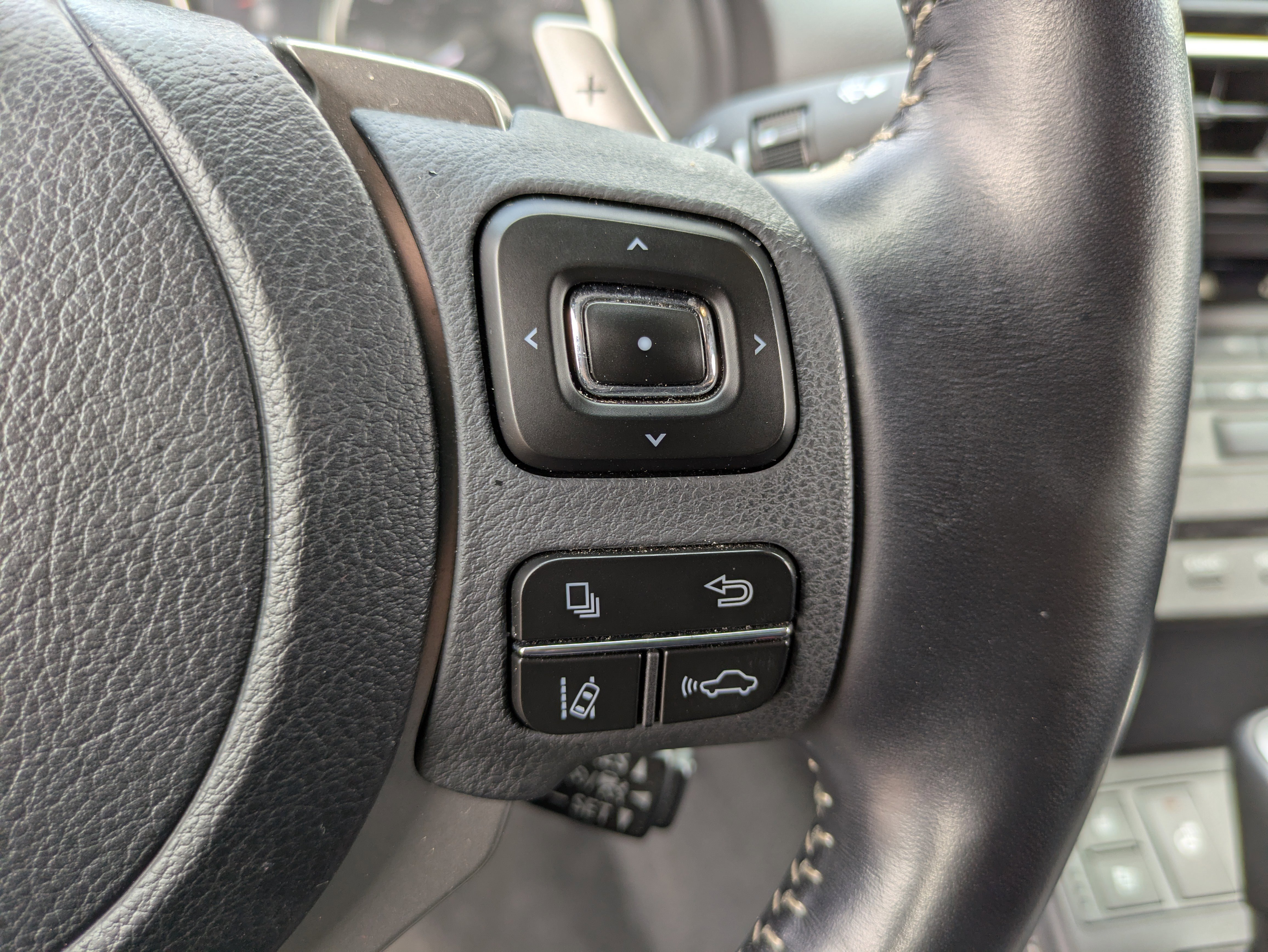 Used 2022 Lexus RC 350 w/ Premium Package image 27