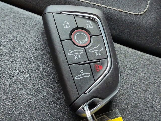 Used 2025 Chevrolet Corvette Z06 RWD image 33