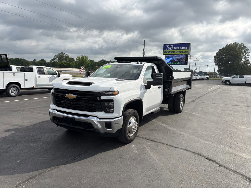 Used 2024 Chevrolet Silverado 3500 W/T w/ WT Convenience Package image 3