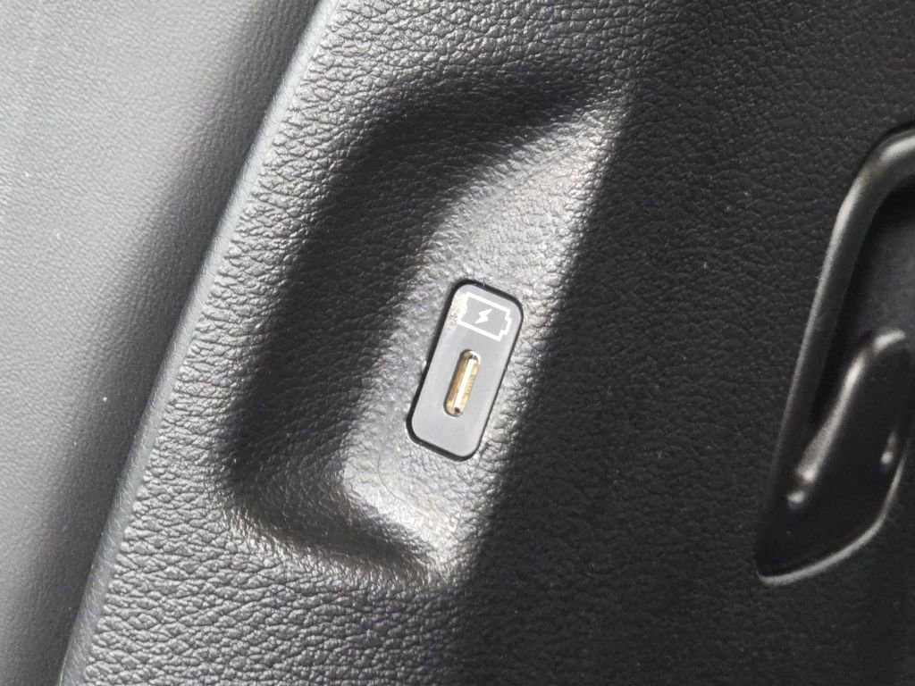 Used 2023 Kia Telluride S image 24