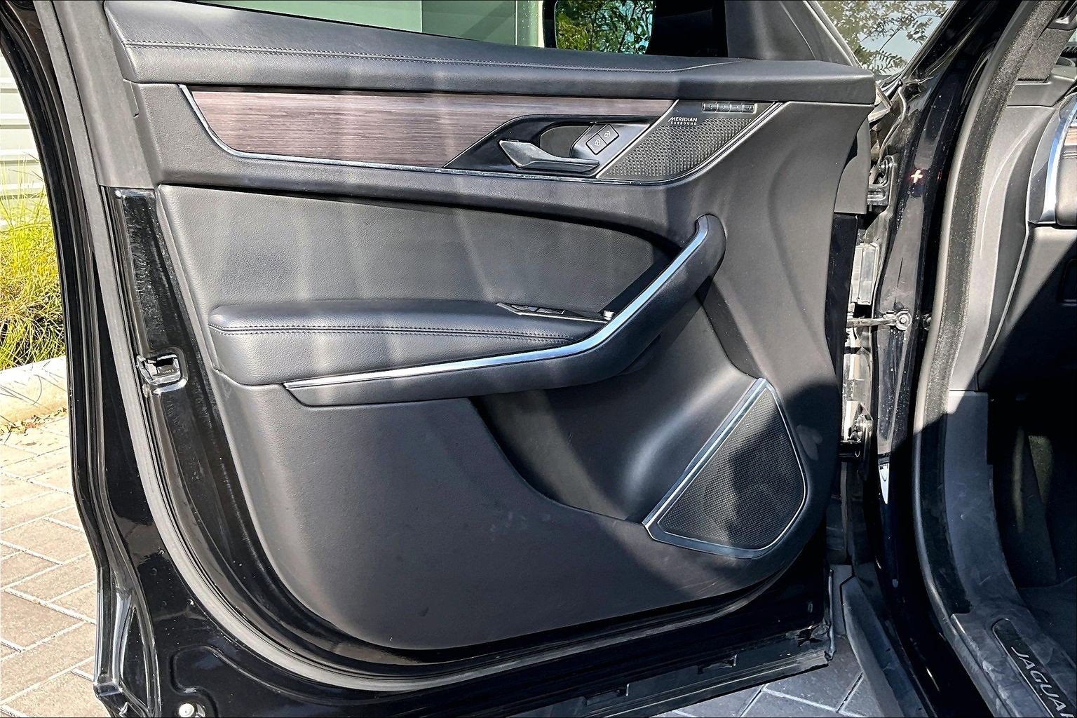 Used 2021 Jaguar F-PACE S image 23