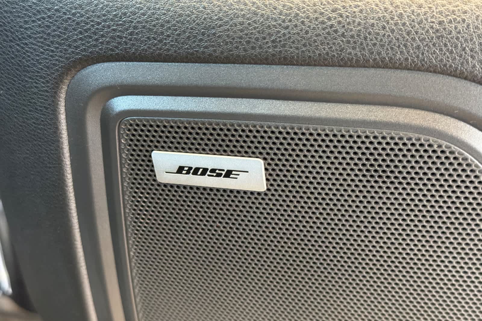 Used 2022 Porsche Macan AWD/4WD image 19