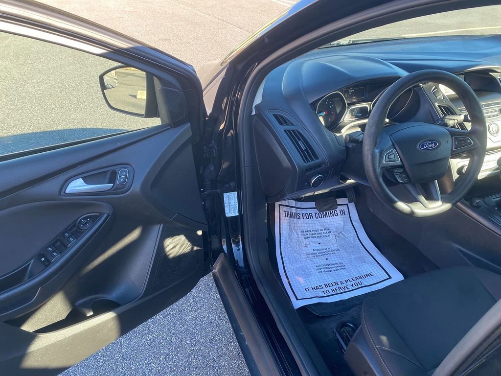 Used 2018 Ford Focus SE image 10