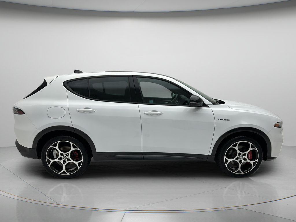 Used 2024 Alfa Romeo Tonale Veloce AWD/4WD image 6