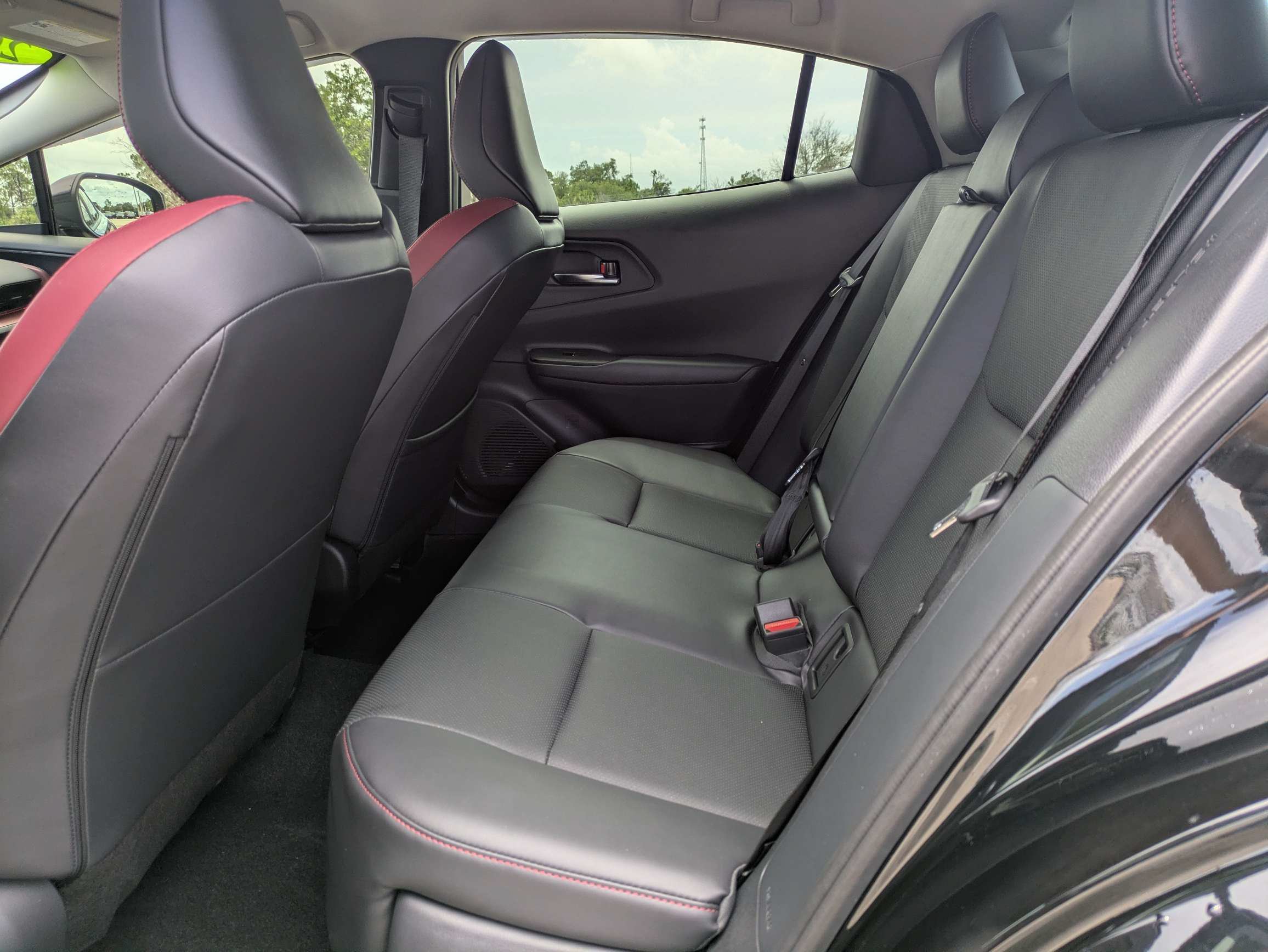 Used 2024 Toyota Prius Prime FWD image 14