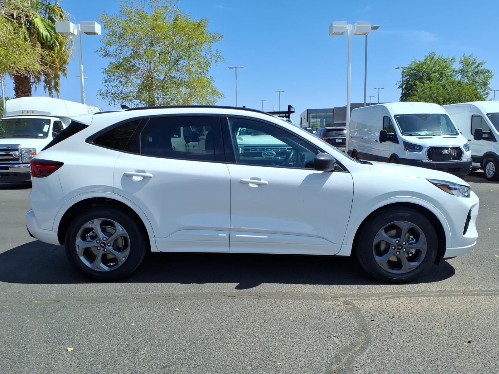 Certified 2023 Ford Escape ST-Line w/ Tech Pack #1 FWD image 3