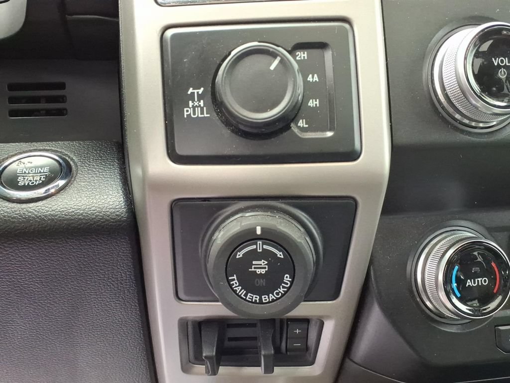 Used 2019 Ford F150 Lariat w/ Equipment Group 502A Luxury AWD/4WD image 24