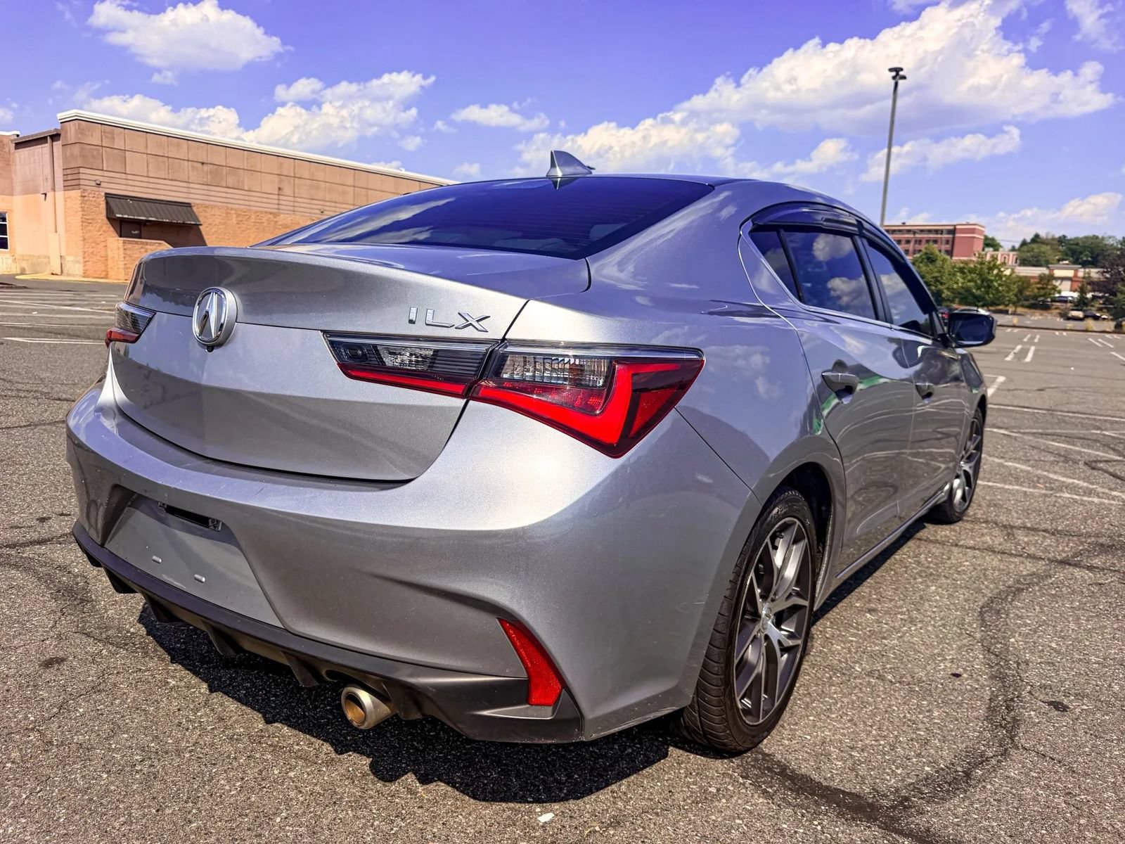 Used 2020 Acura ILX FWD image 7