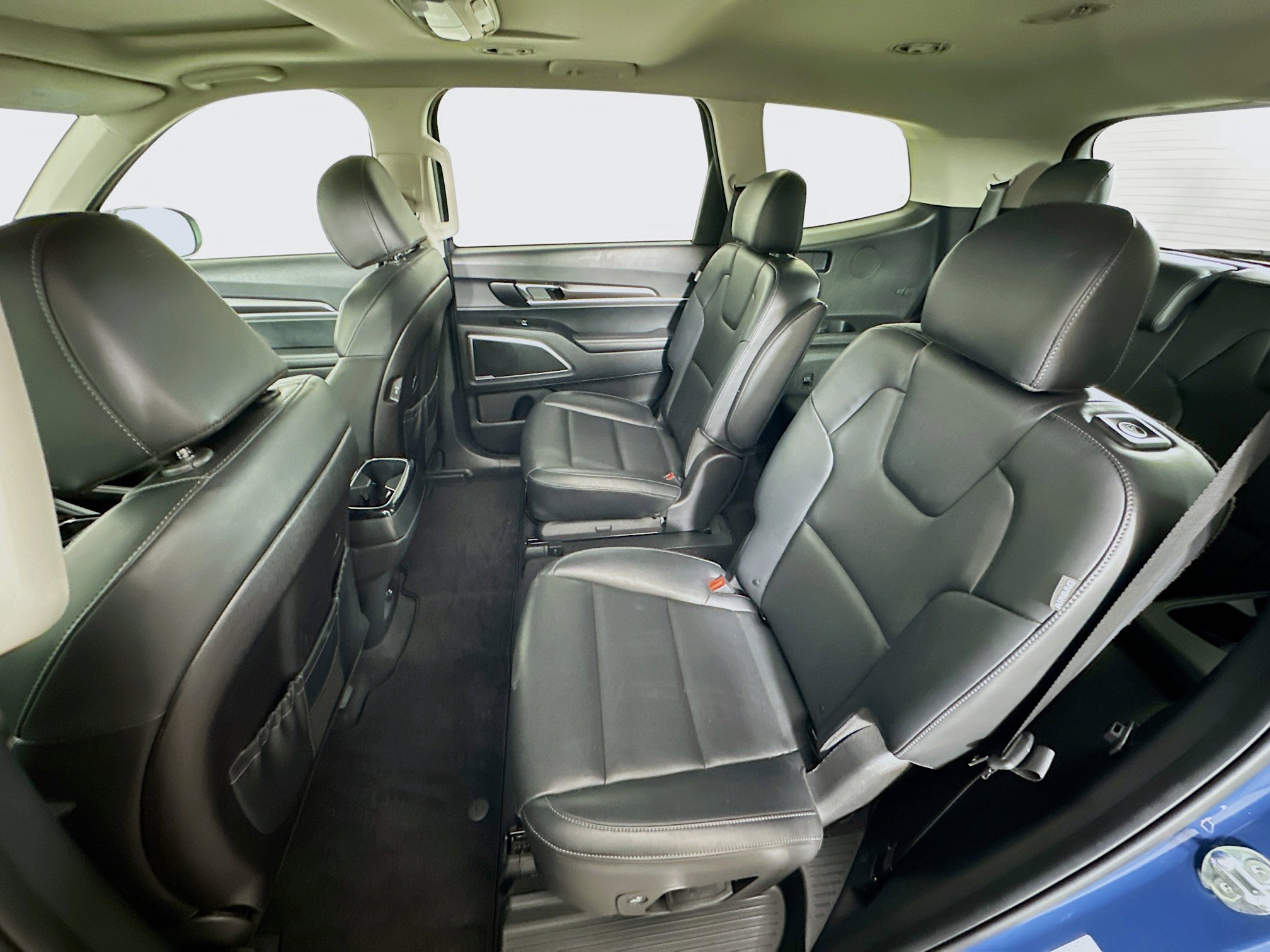 Used 2025 Kia Telluride S image 29