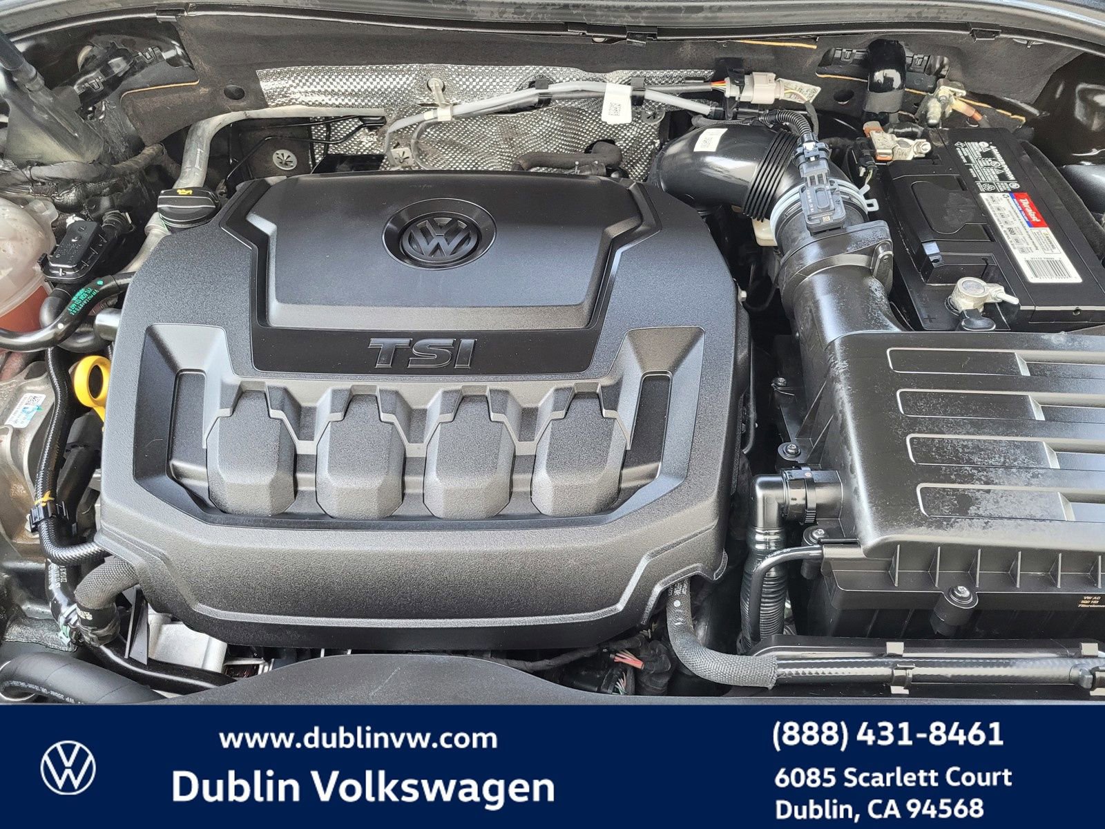 Used 2023 Volkswagen Tiguan SE R-Line image 28