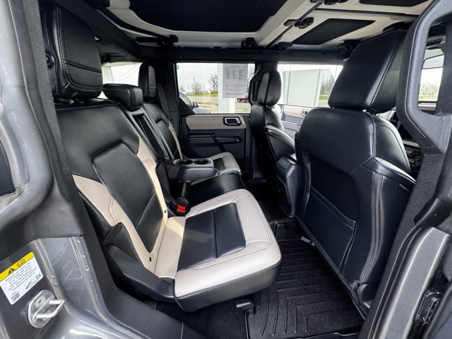 Used 2024 Ford Bronco Wildtrak image 10