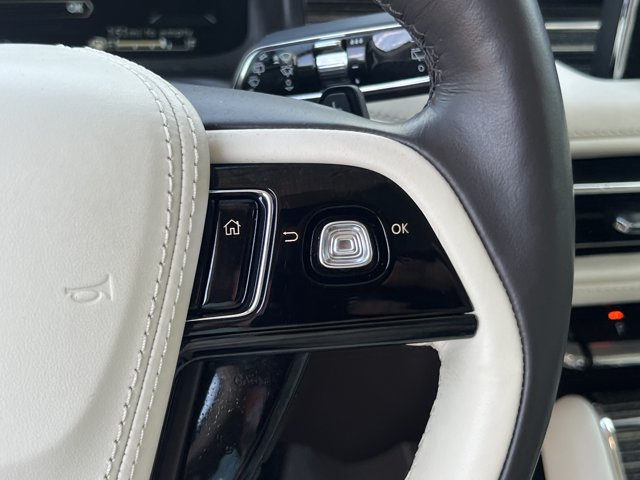 Used 2023 Lincoln Aviator Black Label w/ Dynamic Handling Package AWD/4WD image 29