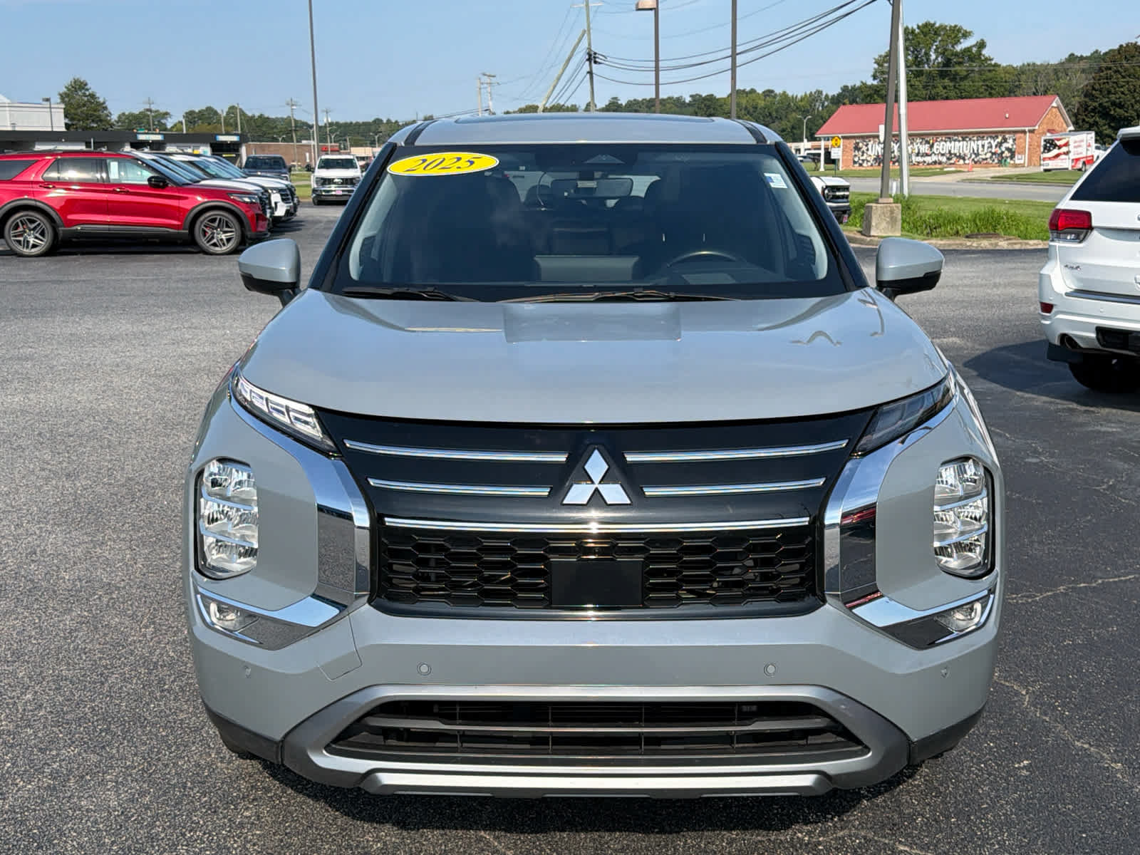 Used 2025 Mitsubishi Outlander SE FWD image 8