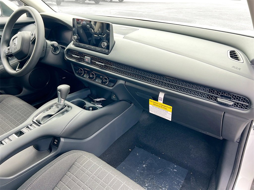New 2025 Honda HR-V LX image 29