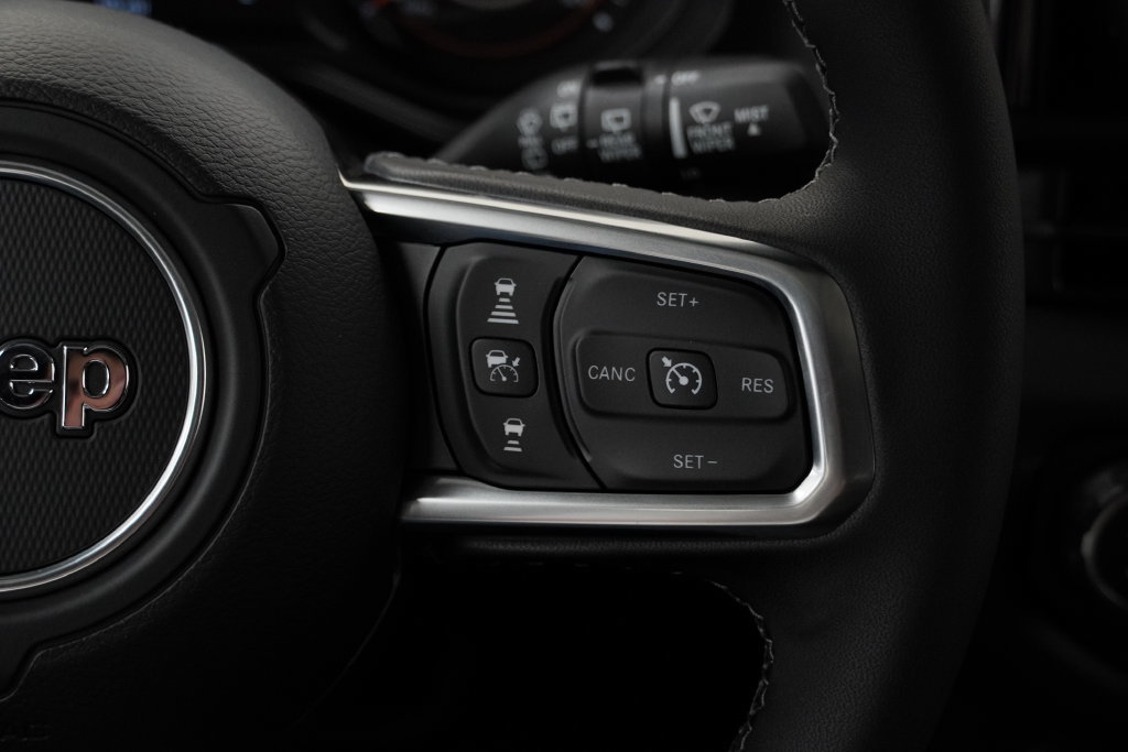 New 2026 Jeep Wrangler Unlimited Sahara AWD/4WD image 27