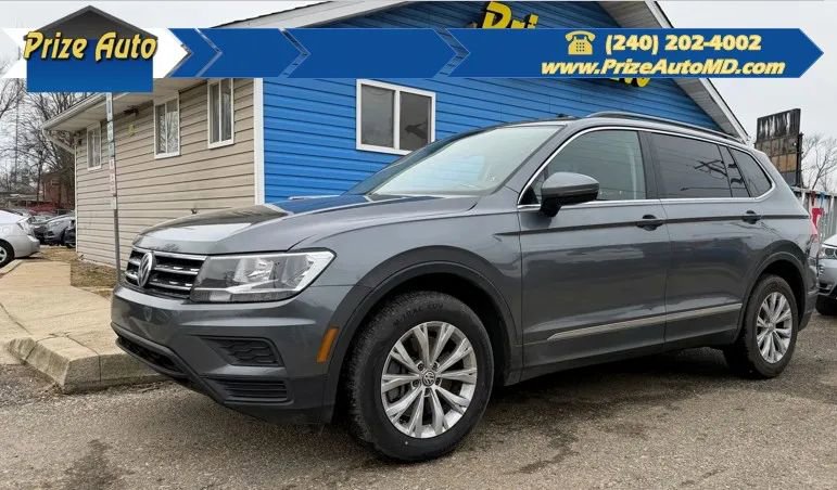Used 2018 Volkswagen Tiguan SE w/ Panoramic Sunroof Package image 1