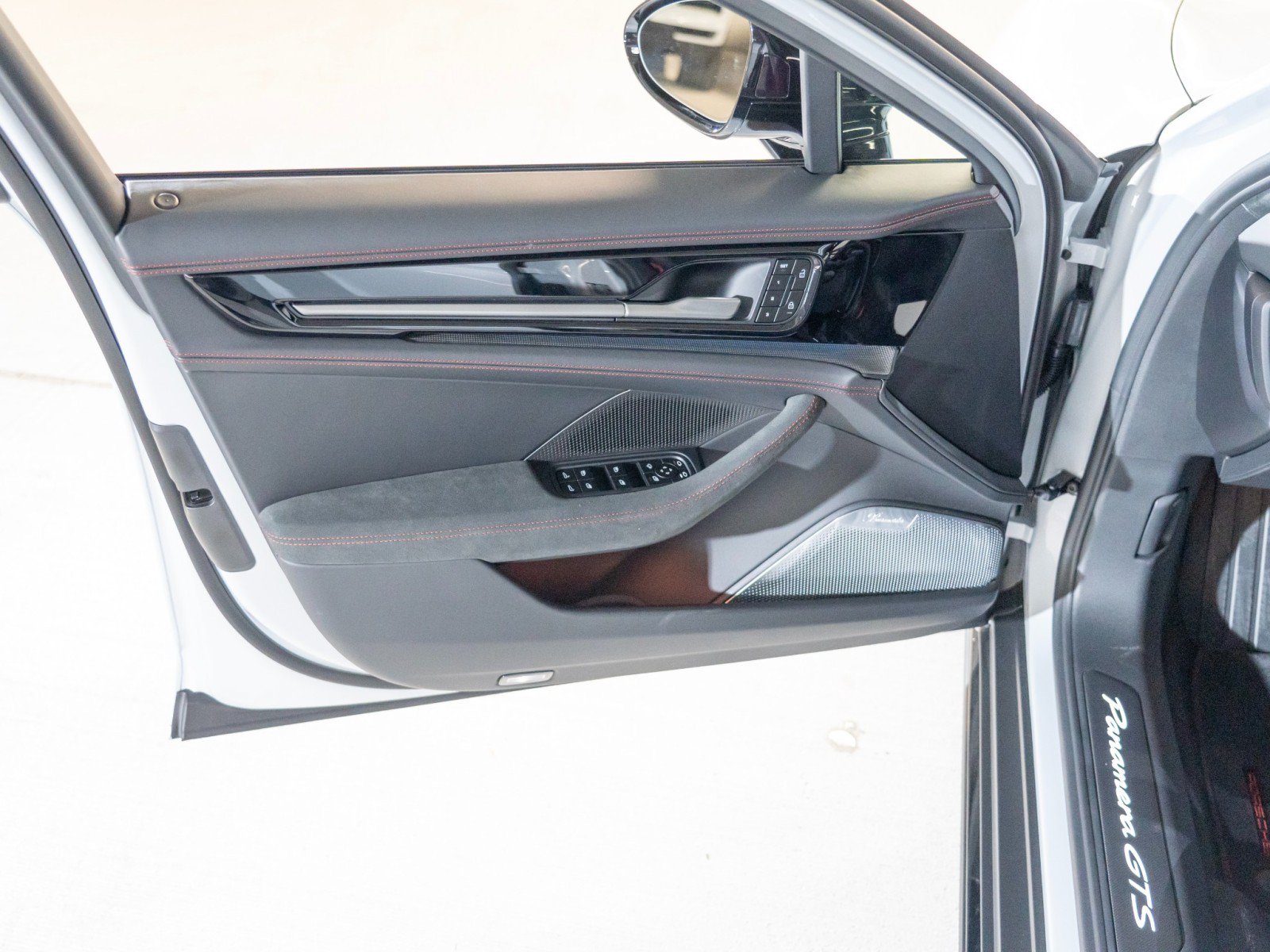 New 2026 Porsche Panamera GTS AWD/4WD image 16