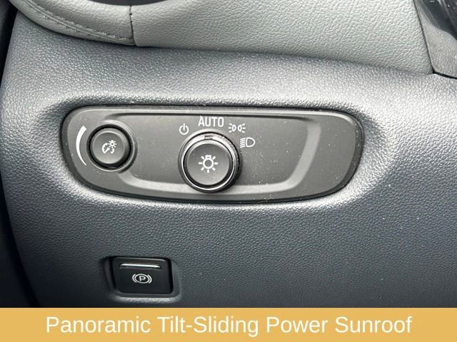 Used 2019 Chevrolet Blazer LT w/ Sun and Wheels Package image 13