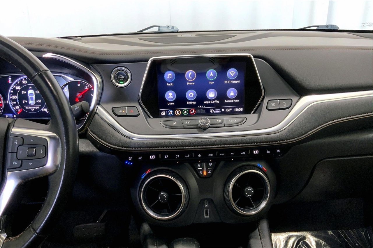 Used 2021 Chevrolet Blazer Premier w/ Driver Confidence II Package FWD image 5