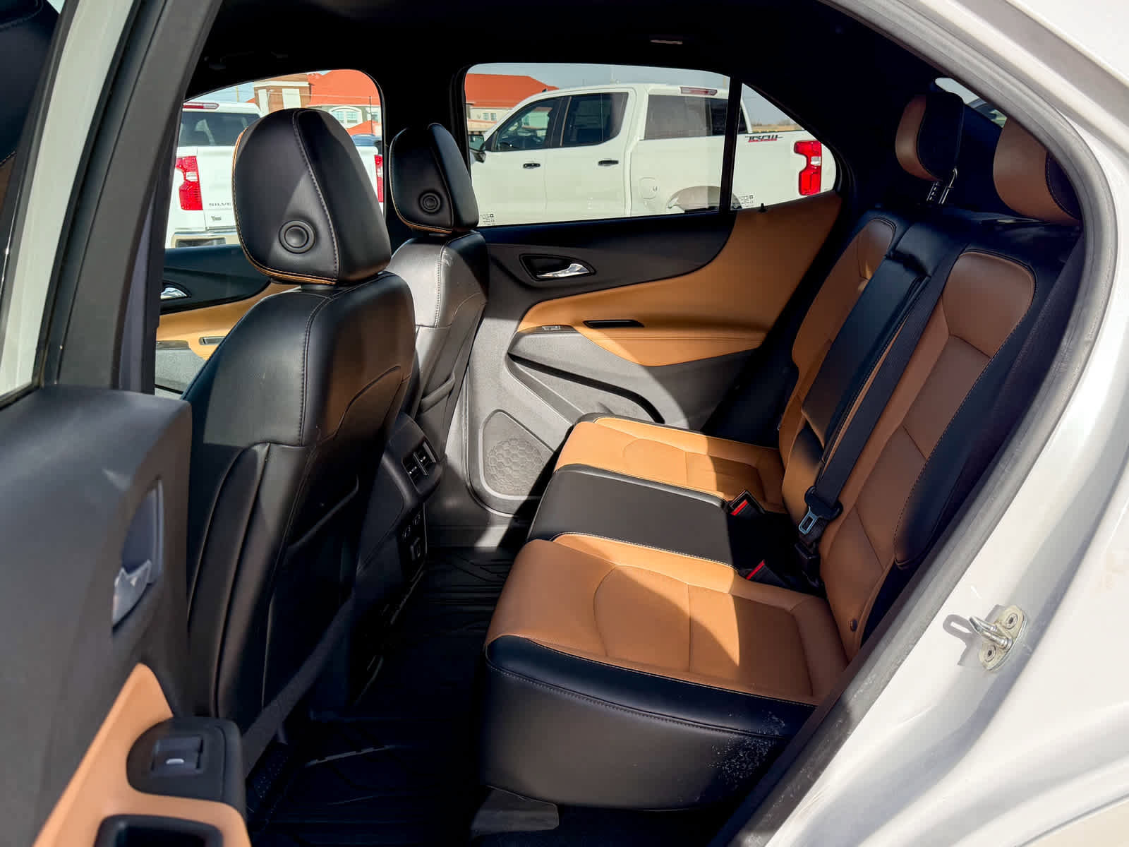 Used 2020 Chevrolet Equinox Premier image 9