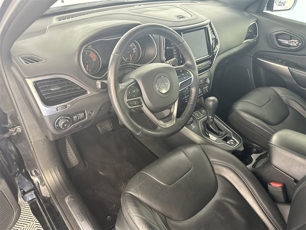 Used 2019 Jeep Cherokee High Altitude image 12