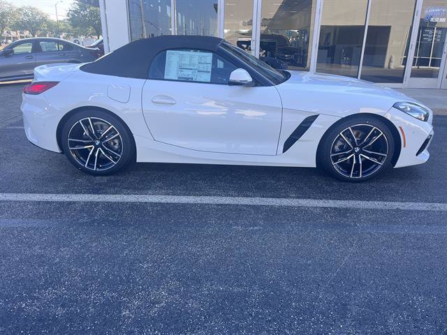 New 2026 BMW Z4 sDrive30i w/ Premium Package image 2