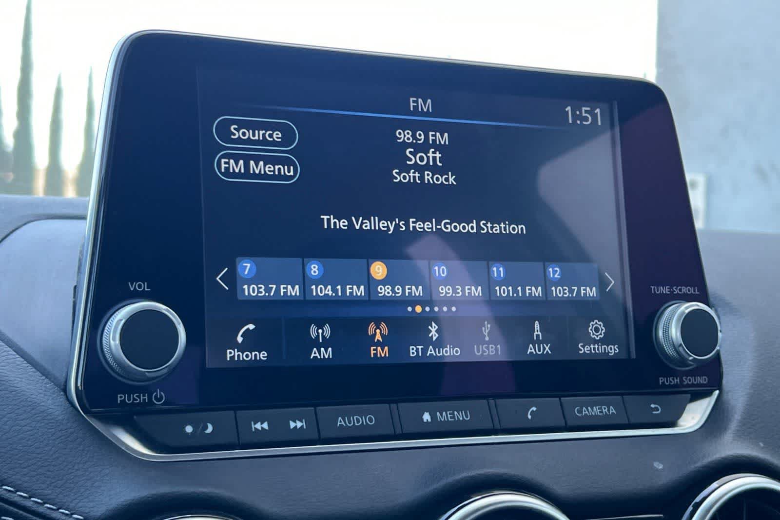 Certified 2023 Nissan Sentra SV FWD image 19
