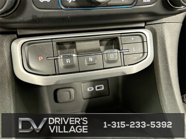 Used 2023 GMC Acadia SLE w/ Driver Convenience Package image 17